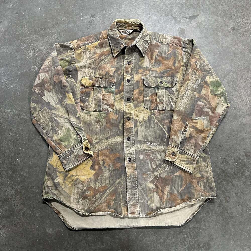 Vintage Walls Advantage Timber Camo Long Sleeve Button Up Hunting Shirt